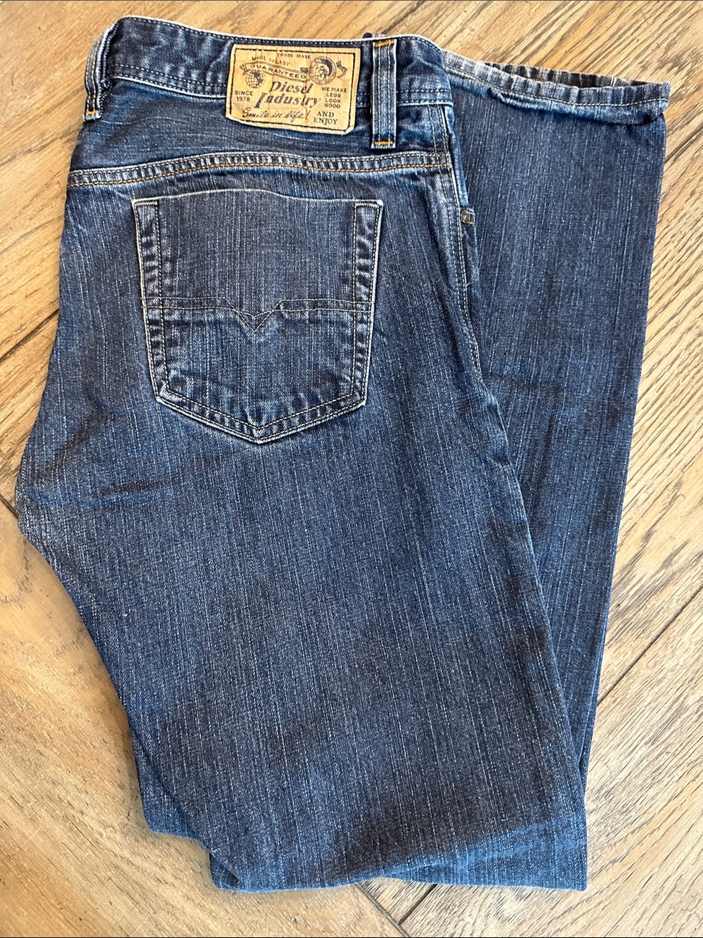 Diesel Viker Regular Straight Jeans Wash 0RUST Made in USA W32 (Fits 34x31)